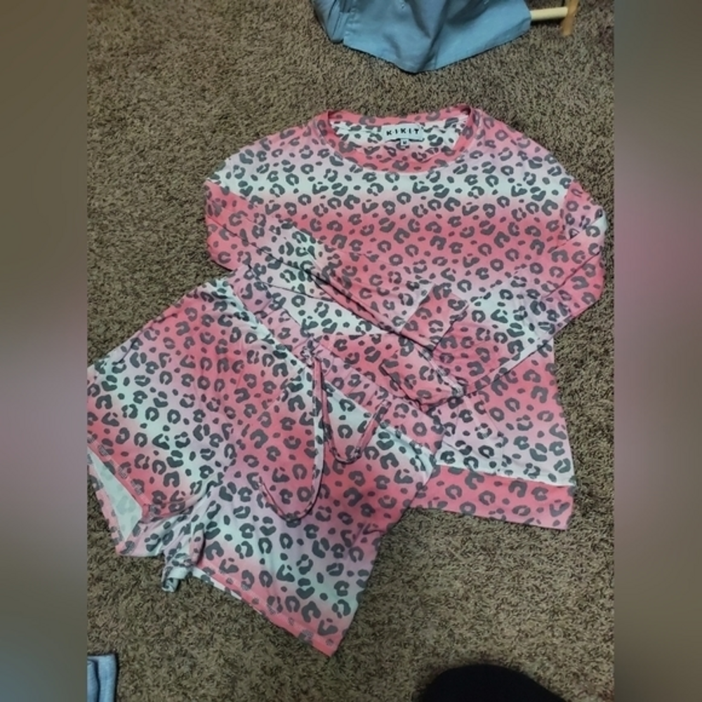 Shorts set‎